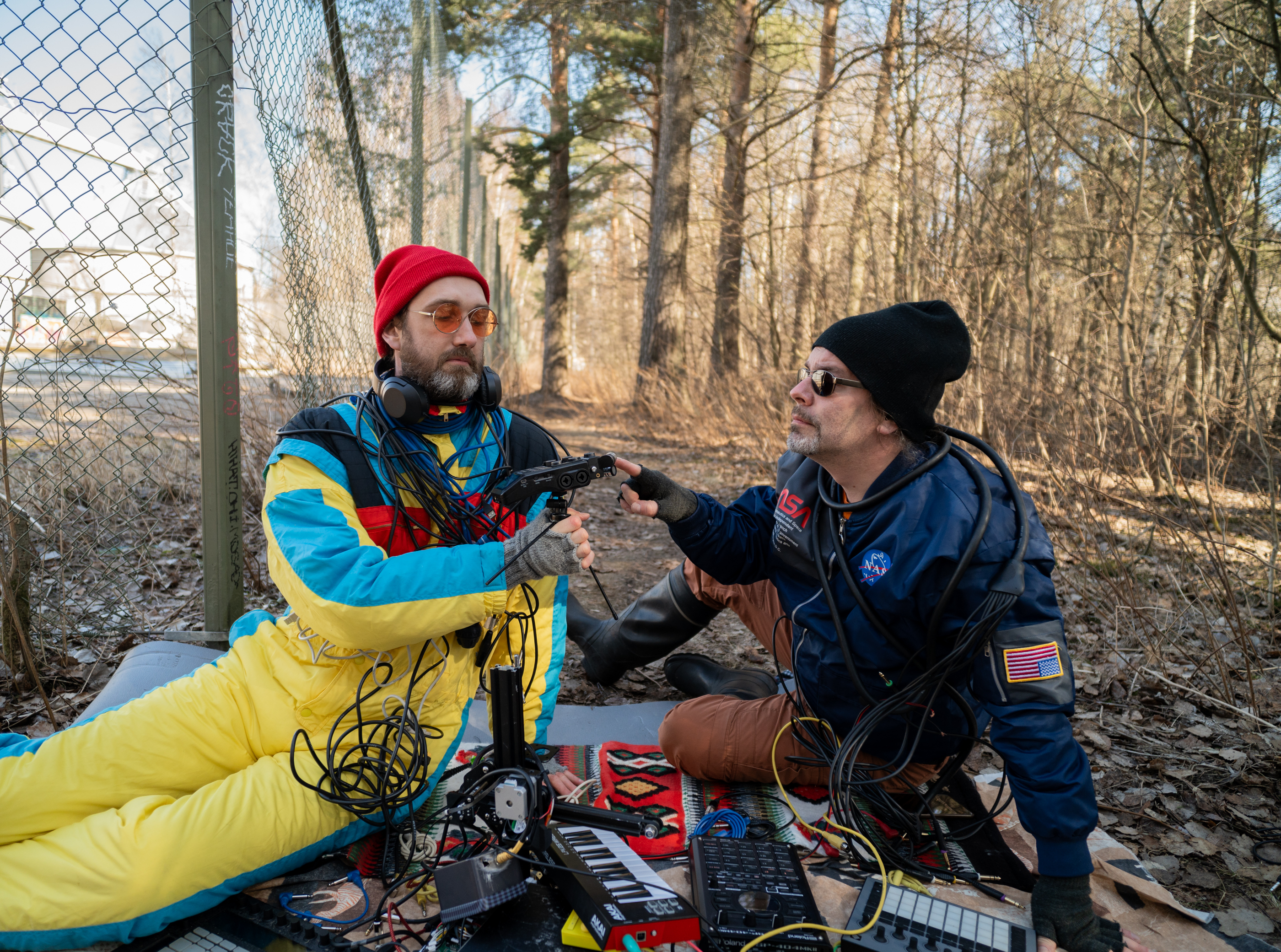Konekaverit Photoshoot – Patch Cable Chaos